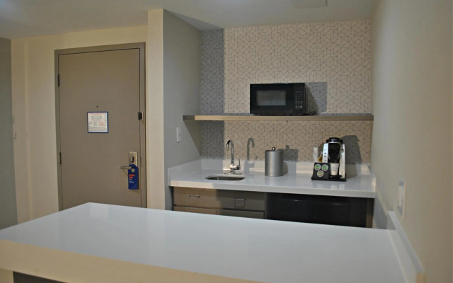 Holiday Inn Express Hotel & Suites Dover by IHG