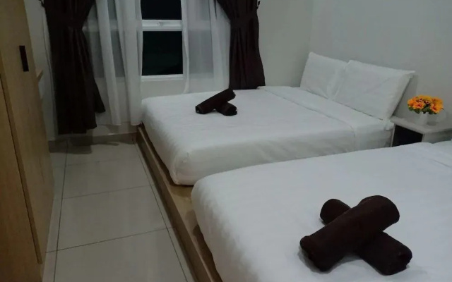 BLeisure Parkland Homestay