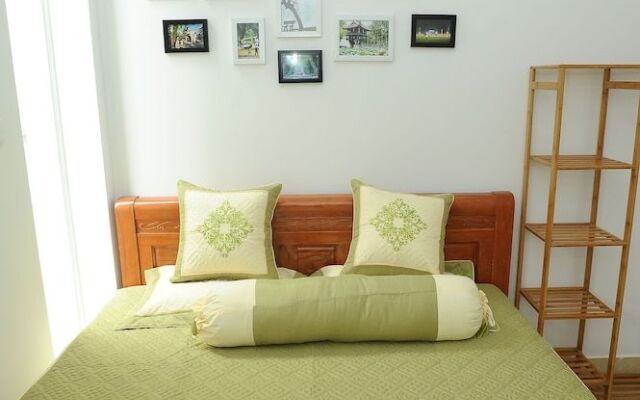 Ruby Lakeview Homestay