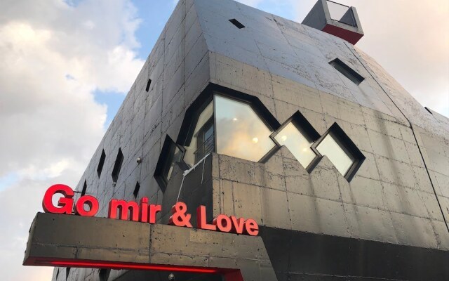 Mir Guesthouse - Hostel