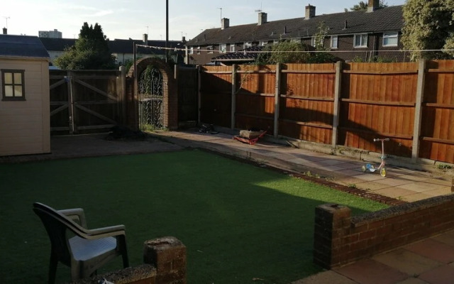 Inviting 4-bed House in Southampton - Home Away