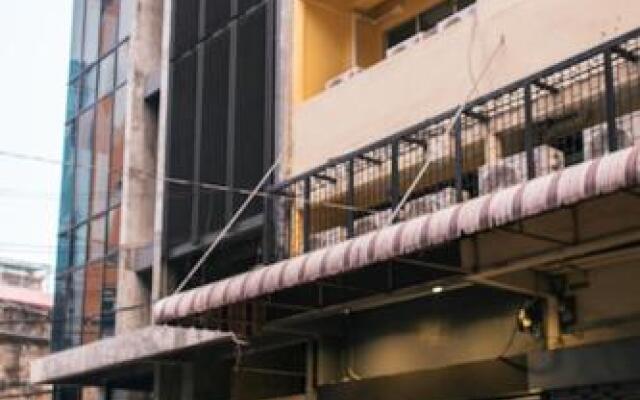 T3 TWO Bedrooms WIFI Full kitchen 1 min to BTS