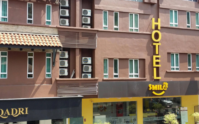 Smile Hotel Wangsa Maju