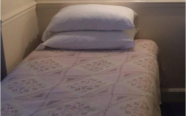 Colnbrook Lodge Guest House