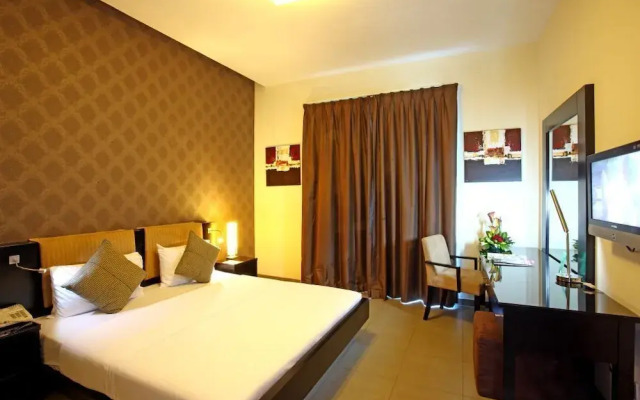 First Royal Hotel Apartment