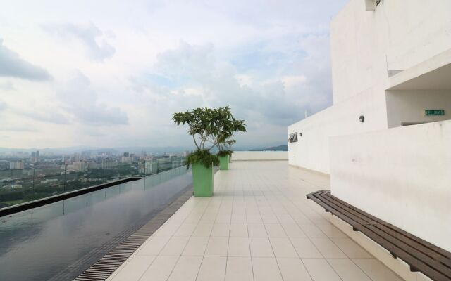 Victoria Home Sentrio Suites