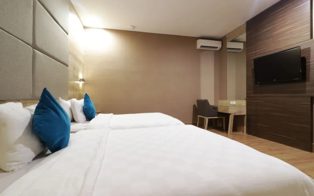 Hotel Gren Alia Jakarta