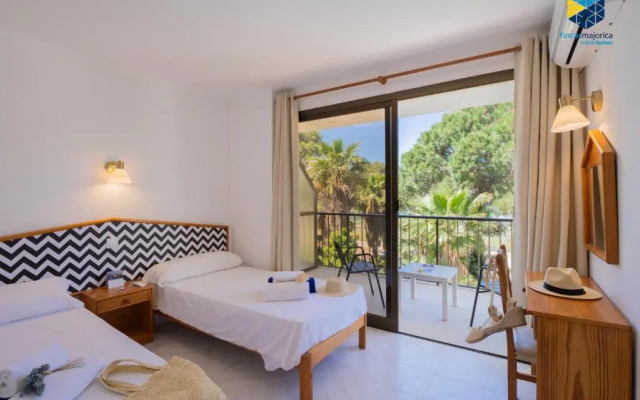 Bella Maria Apartments & Pool Club