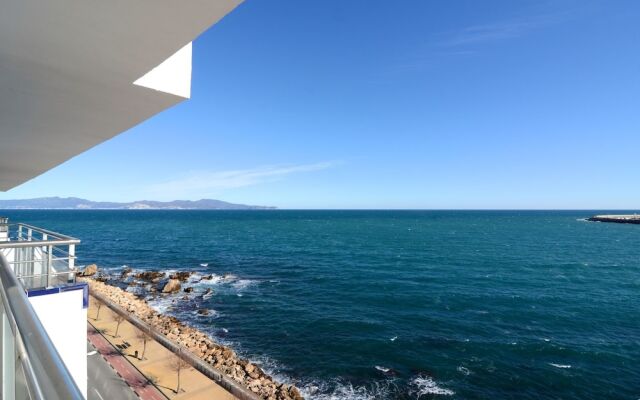 Apartamentos Front Mar