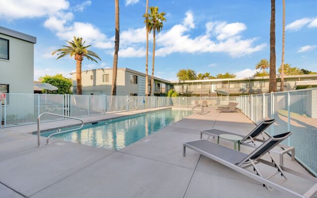 Modern Contemporary Ot Scottsdale W-Pool