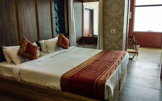 Dwivedi Hotels Sri Omkar Palace