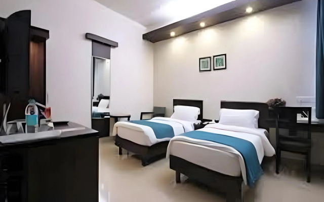 Rockland Hotel - C R Park