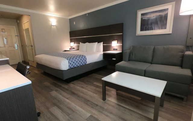 Best Western Inn & Suites Lemoore