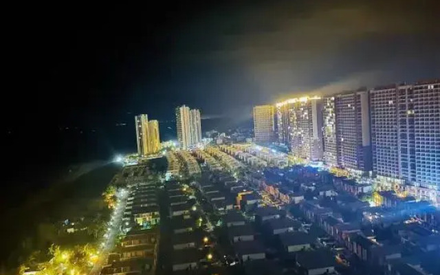 Wuchuan Sea View Apartment