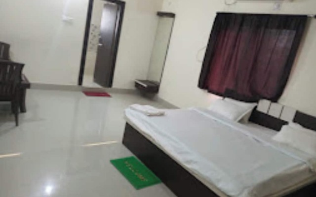 Goroomgo Deepsuchi Grand Deoghar