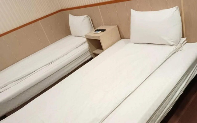 Yinglun Hotel