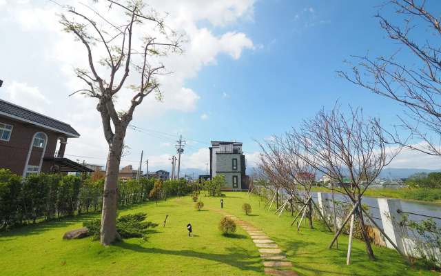 Sakura Bed and Breakfast