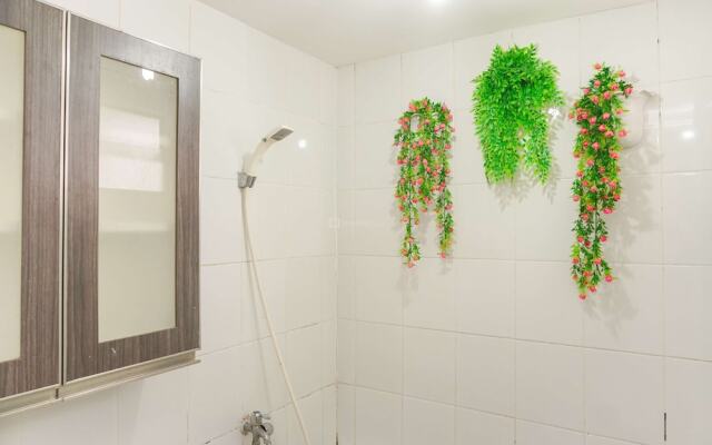 Best Choice And Comfort Living 2Br Bassura City Apartment