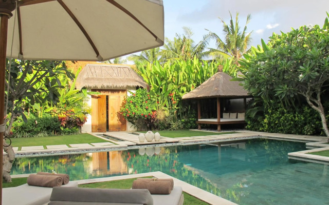 Nyaman Villas