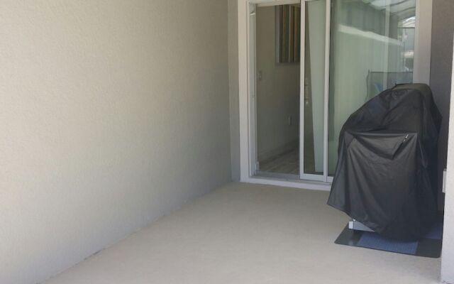 Storey Lake 4 Bedroom Townhome w Splashpool - 1616ST