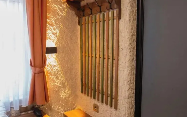 Capavista Cave House