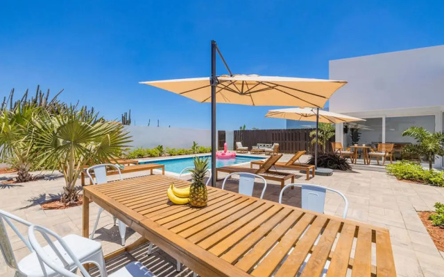 Newly Built Private Pool 3BR Parking Wi-fi