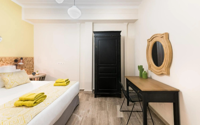 Mavrogenous Luxury Apartments