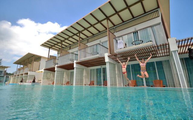 The Briza Beach Resort Khaolak