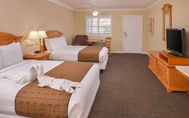 Cayucos Beach Inn