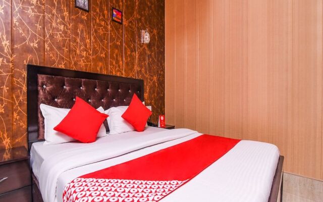 OYO 22691 Royale Park Inn