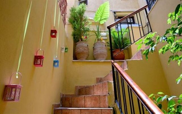 Morfea's Nest Rooms & Studios