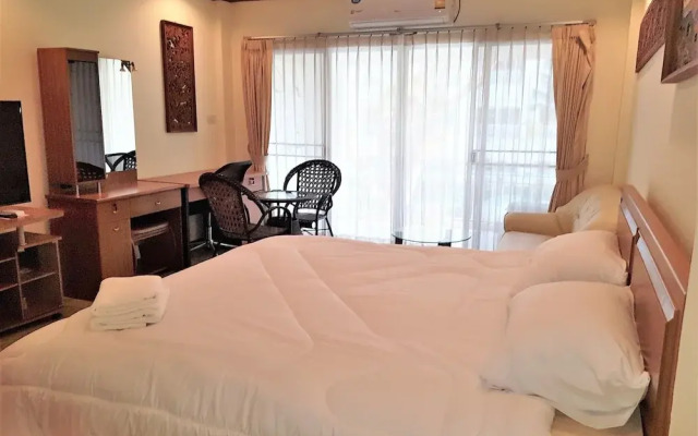 Baan Suan Lalana Large Studio