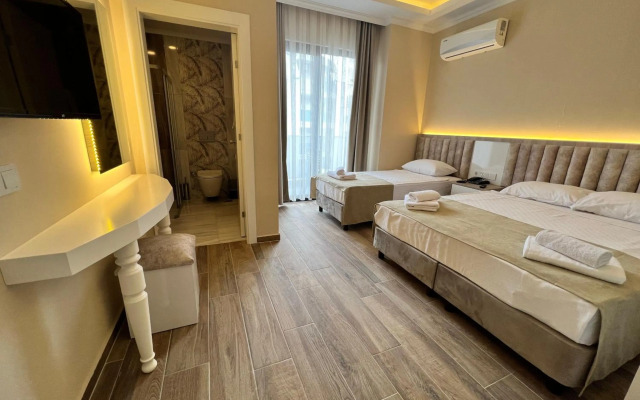 Miss Cleopatra Hotel