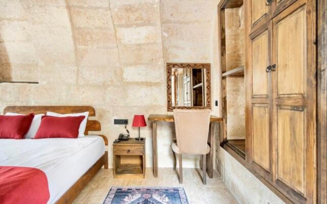 Uzay Cave Suite Hotel