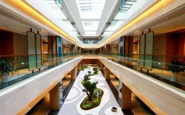 Sheyang Qianhe Lake Hotel