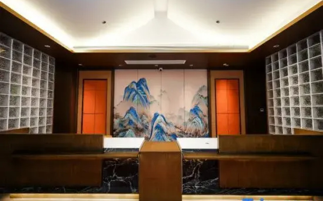 Hongtang Hotel (Zhengzhou Hi-tech Development Zone Wanda Plaza)