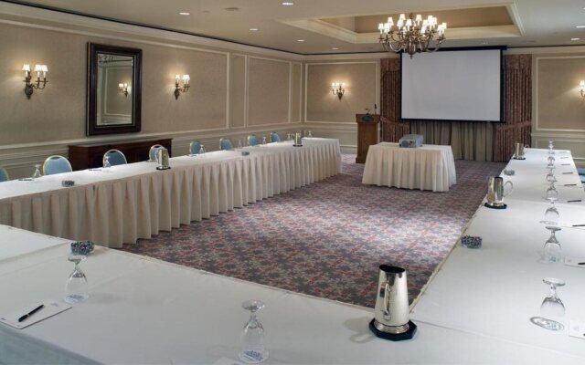 Inn On Woodlake