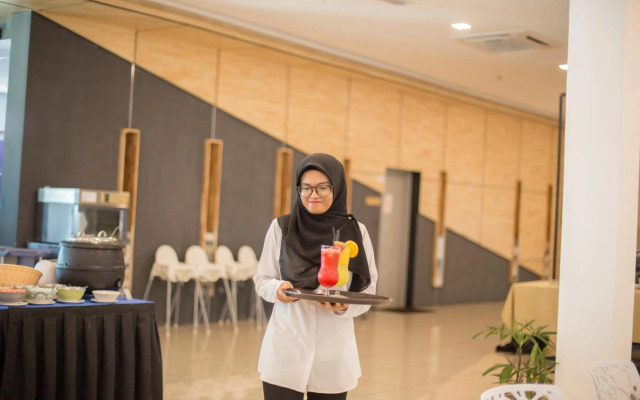 Adya Hotel Chenang