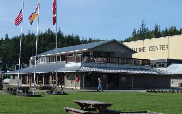 Shearwater Lodge
