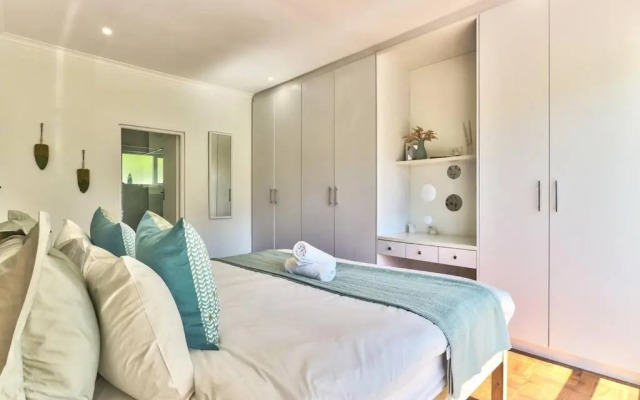 Family Home, WiFi, Patio, Secure Parking