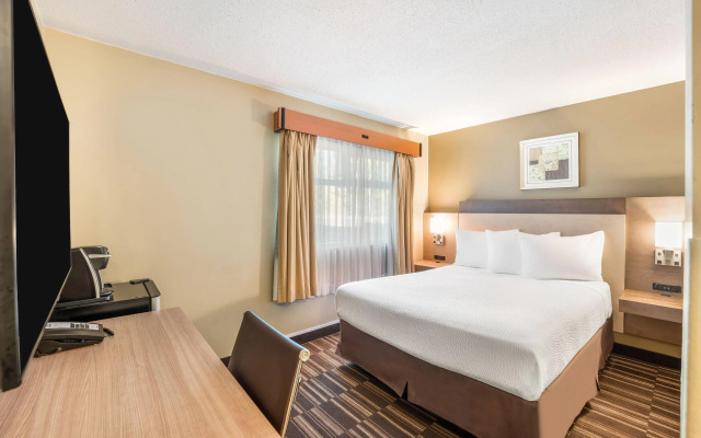 Days Inn by Wyndham Nanaimo