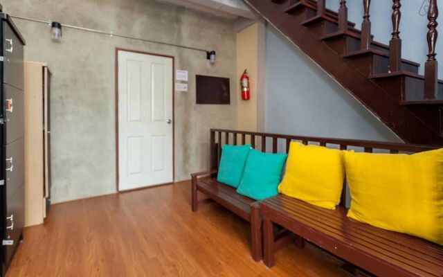 Siam Journey Guesthouse - Hostel