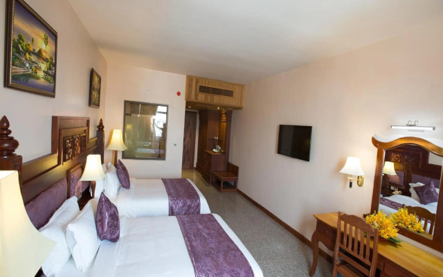 Phnom Penh Era Hotel
