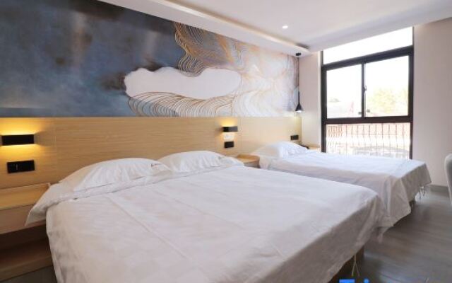 Zsmart Zhishang Hotel (Shanghai University Subway Station)