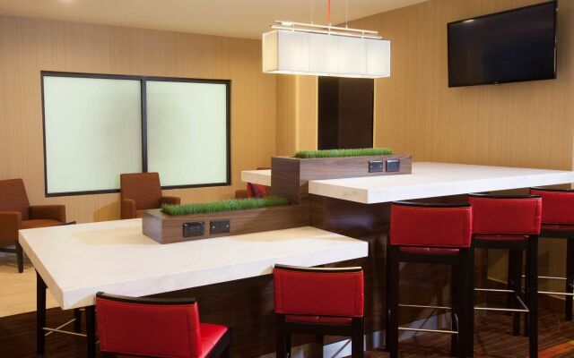 Courtyard by Marriott Burlington Williston