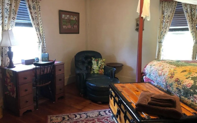Stephen Clay Homestead Bed and Breakfast