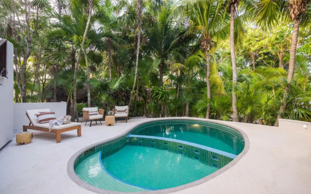 Beachfront bungalows- Soliman Bay