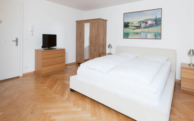 Apartments Swiss Star University