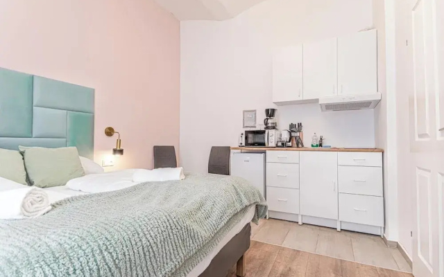 Comfy Barrier Free Studio Westbahnhof