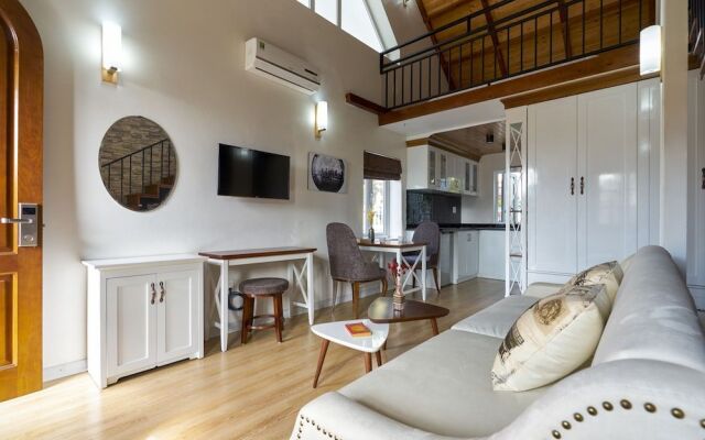 Little Colmar - Homestay & Pottery Studio